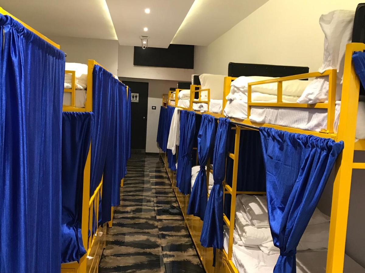 Mango Dormitory Мумбаи Экстерьер фото